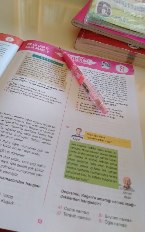 Kütüphande ders çalışmayı sevenleerrrr❤❤❤