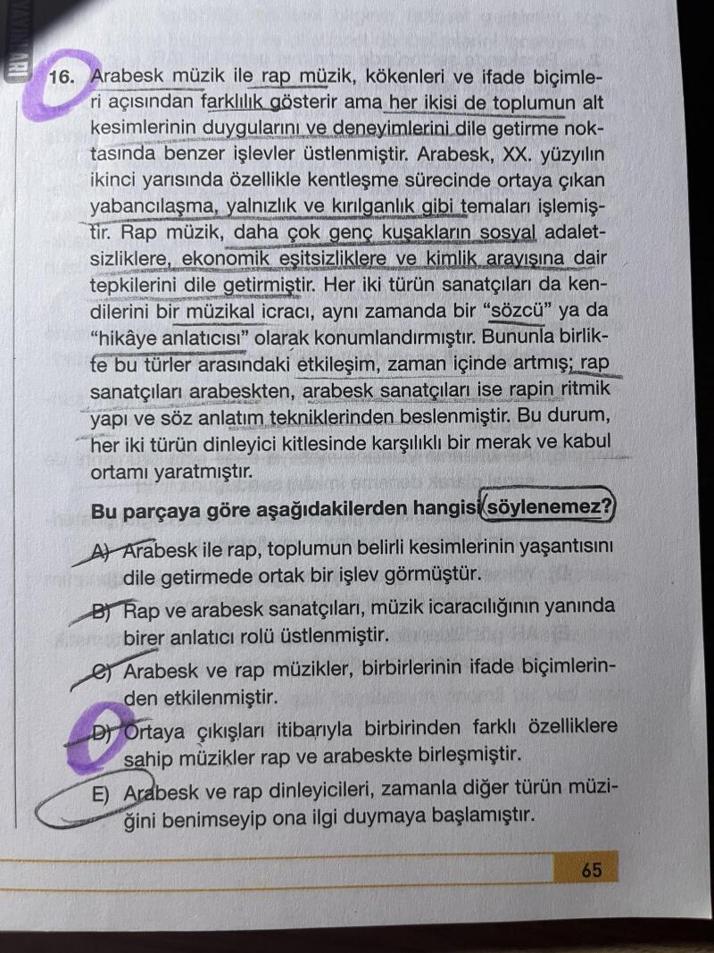 Cevap D diyor ama E de olmaz çünkü ilgi duymakla merak farklı şeyler.