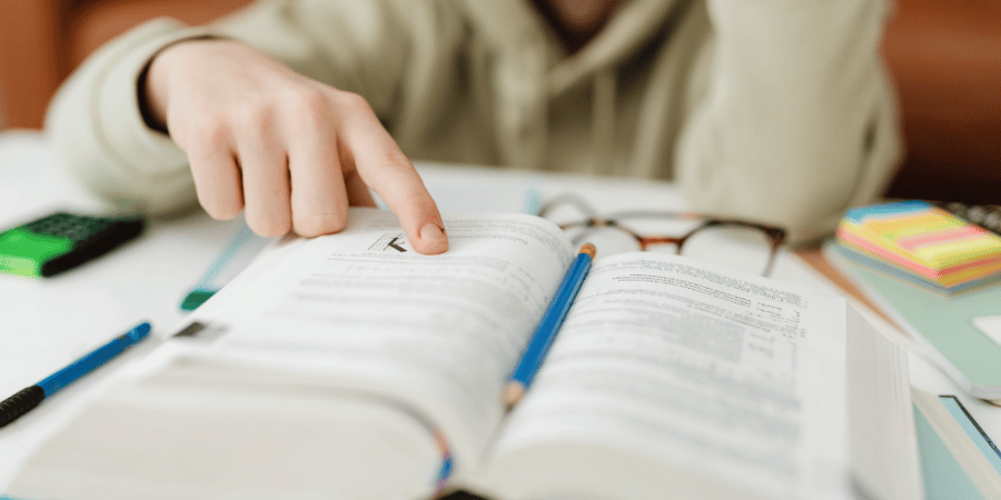 ders çalışırken dikkat eksikliği